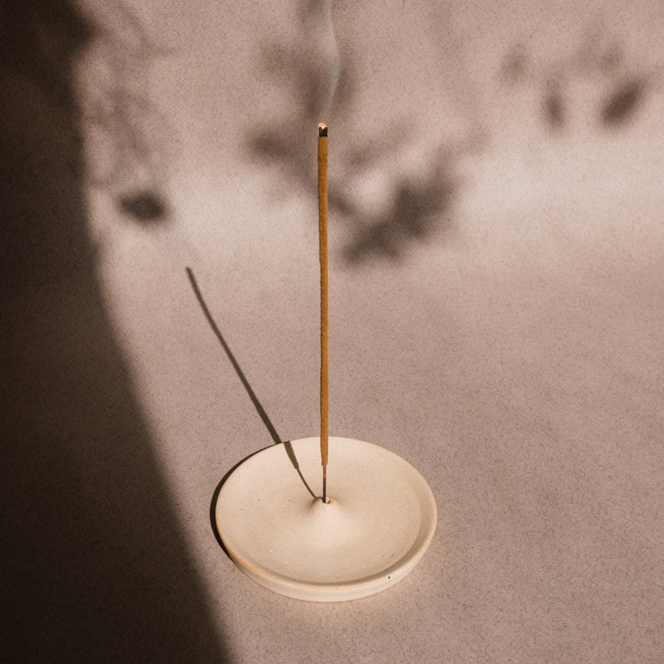 Circular sphere incense holder. Its circular shape is representative of the eternal death and rebirth cycle experienced by each inhabitant of planet Earth. The Circle holds the incense stick securely.