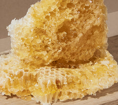 Raw wild honey